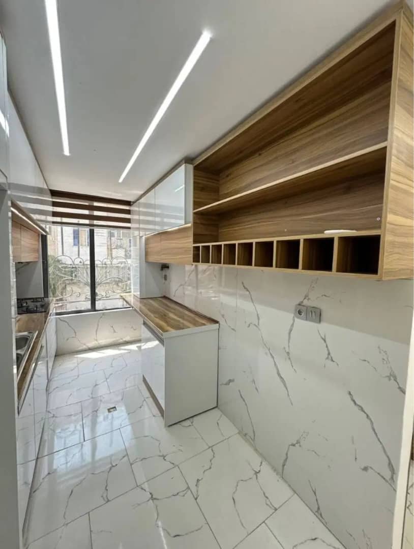 دیوارپوش ماربل شیت معمولی آپارتمانی | اجرای حرفه‌ای